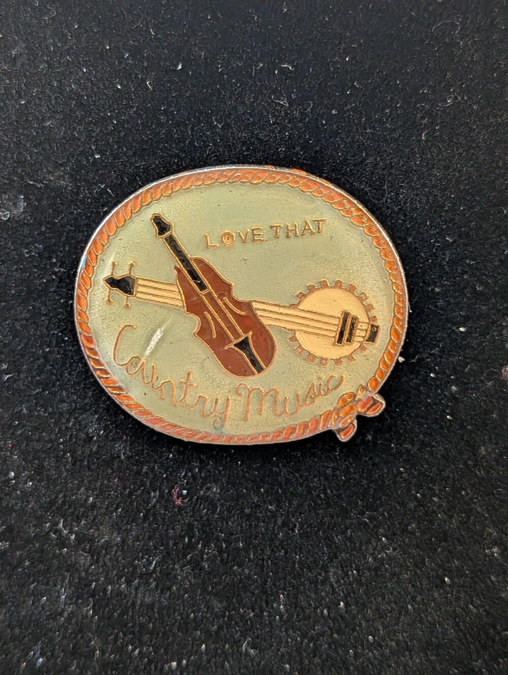 Vintage Country Music Enamel Pin - "Love That Country Music"